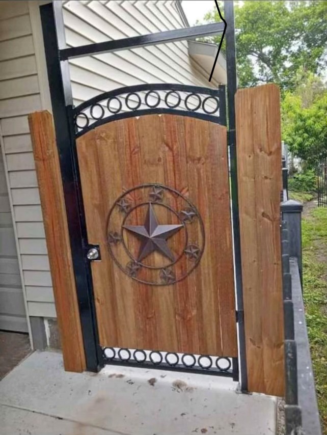 Fence with Gate